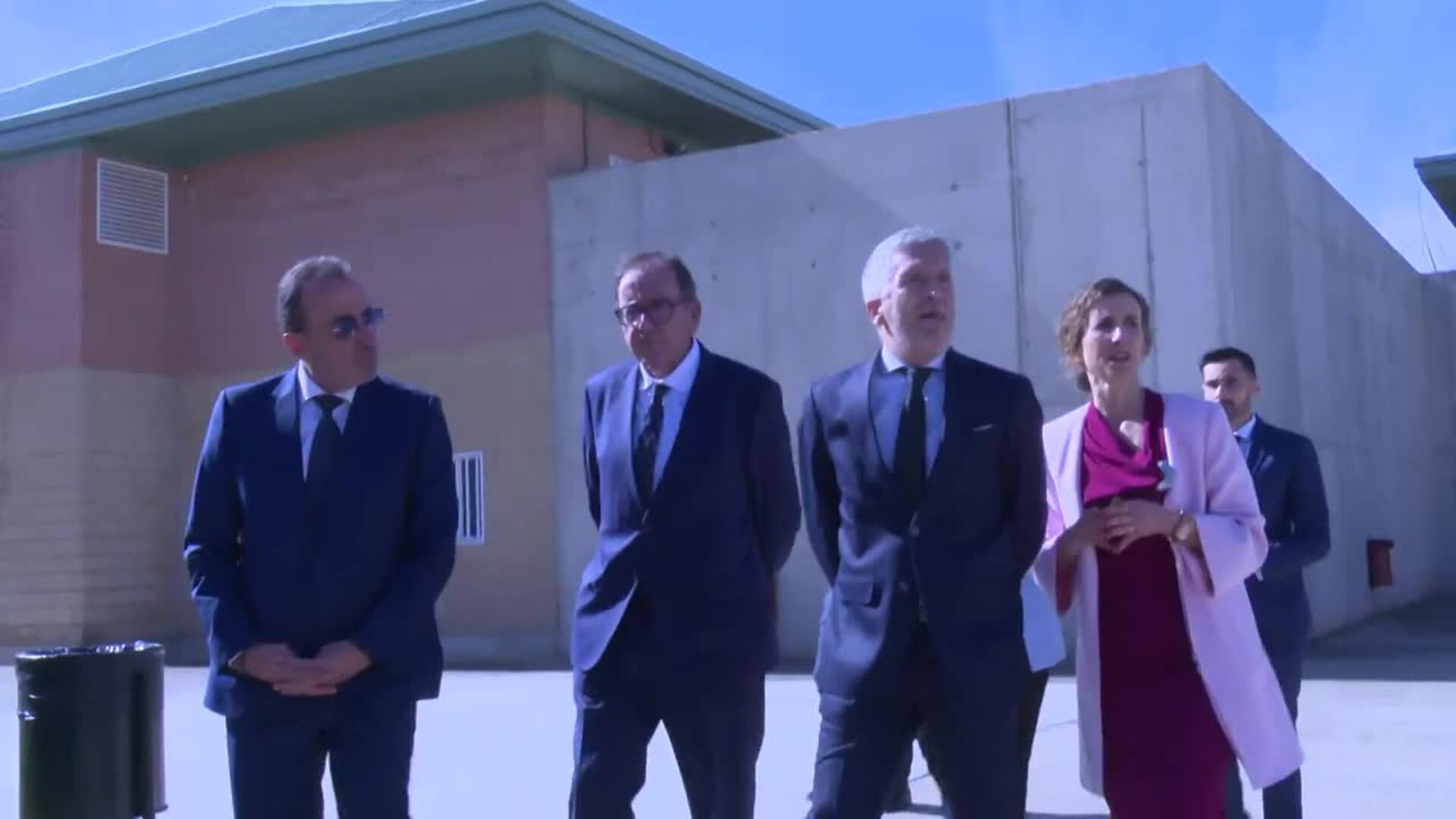 Marlaska expresa su compromiso con reconocer como agentes de la autoridad a los funcionarios.