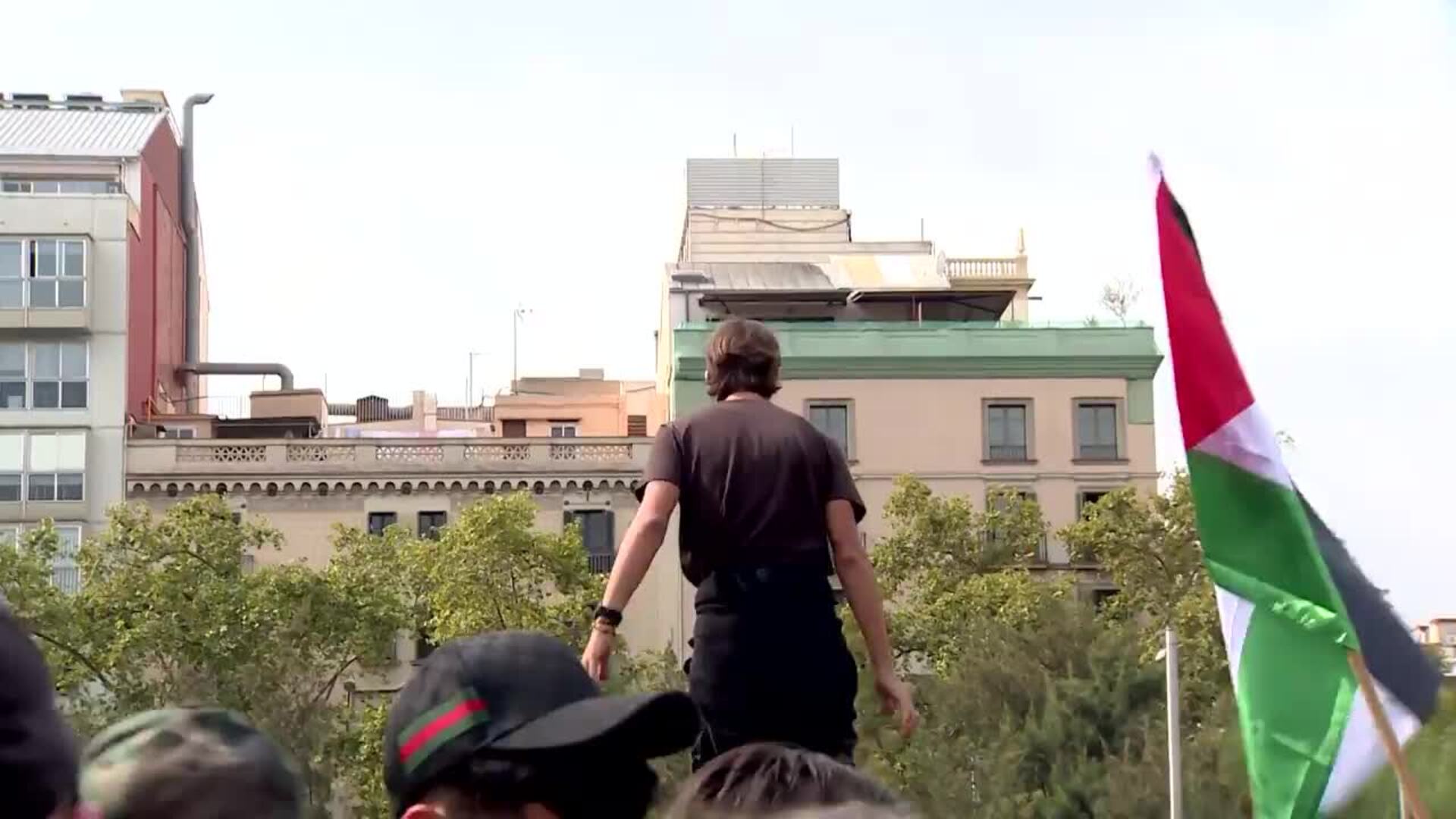 Miles de estudiantes claman en Barcelona "contra el imperialismo genocida" en Palestina