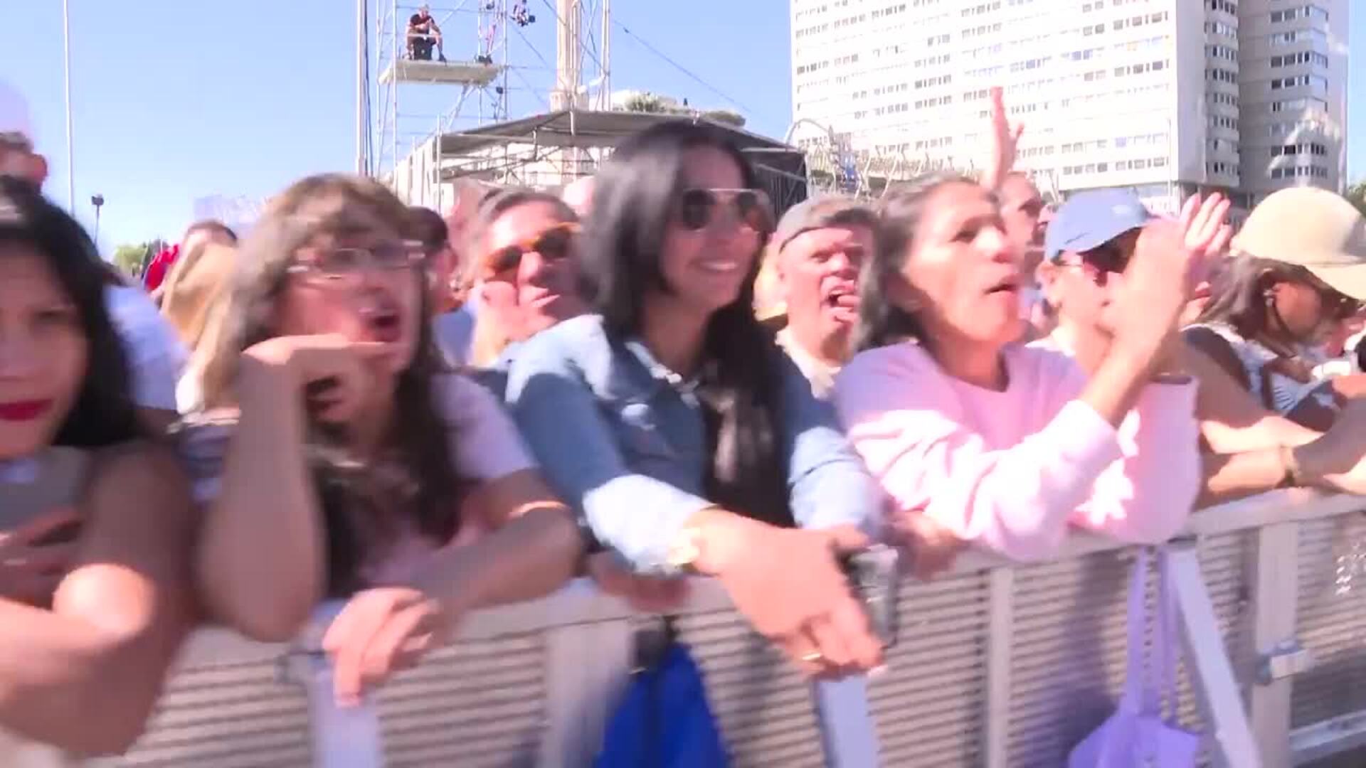 Gloria Estefan llena la Plaza de Colón con un concierto gratuito por la Hispanidad