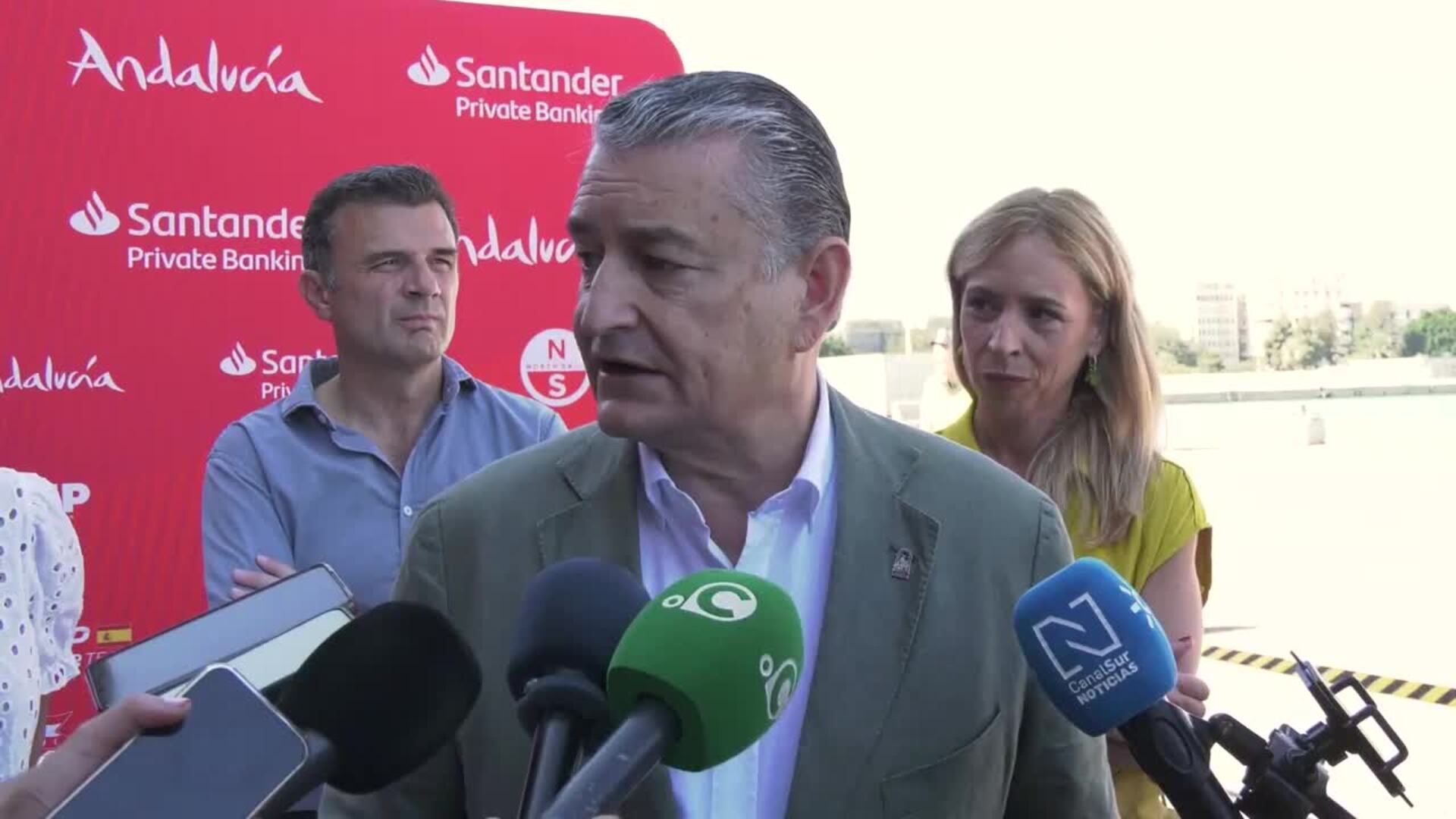 La Junta valora que la competición Sail GP atrae a más de 100.000 personas a Cádiz