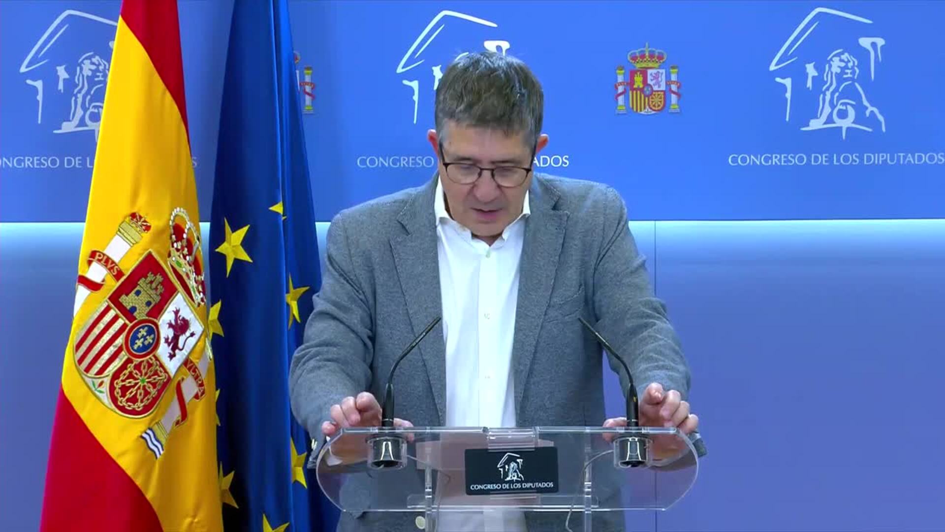 El PSOE defiende los pagos en efectivo a sus cargos y dice que también lo hacen el Senado