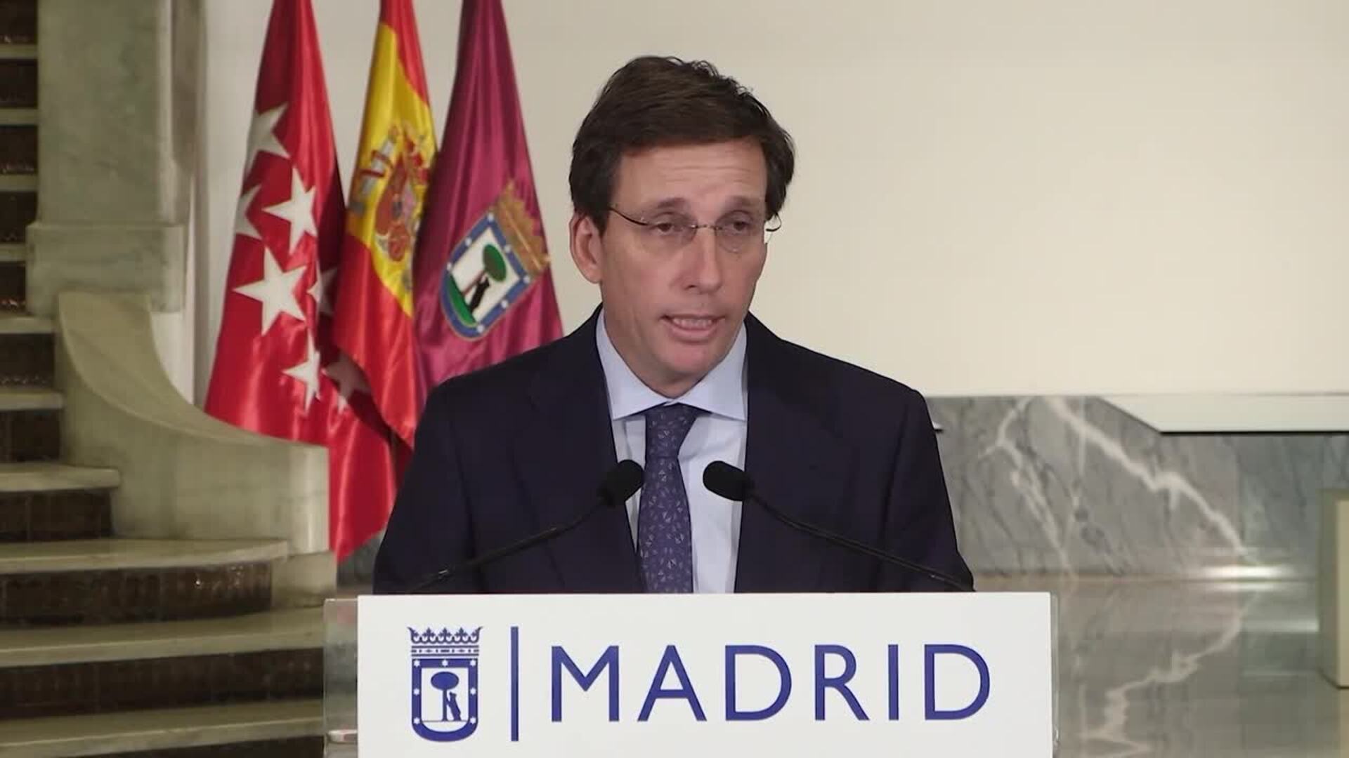 Almeida avanza que una hipótesis del derrumbe apunta al material de obra apilado en el edificio