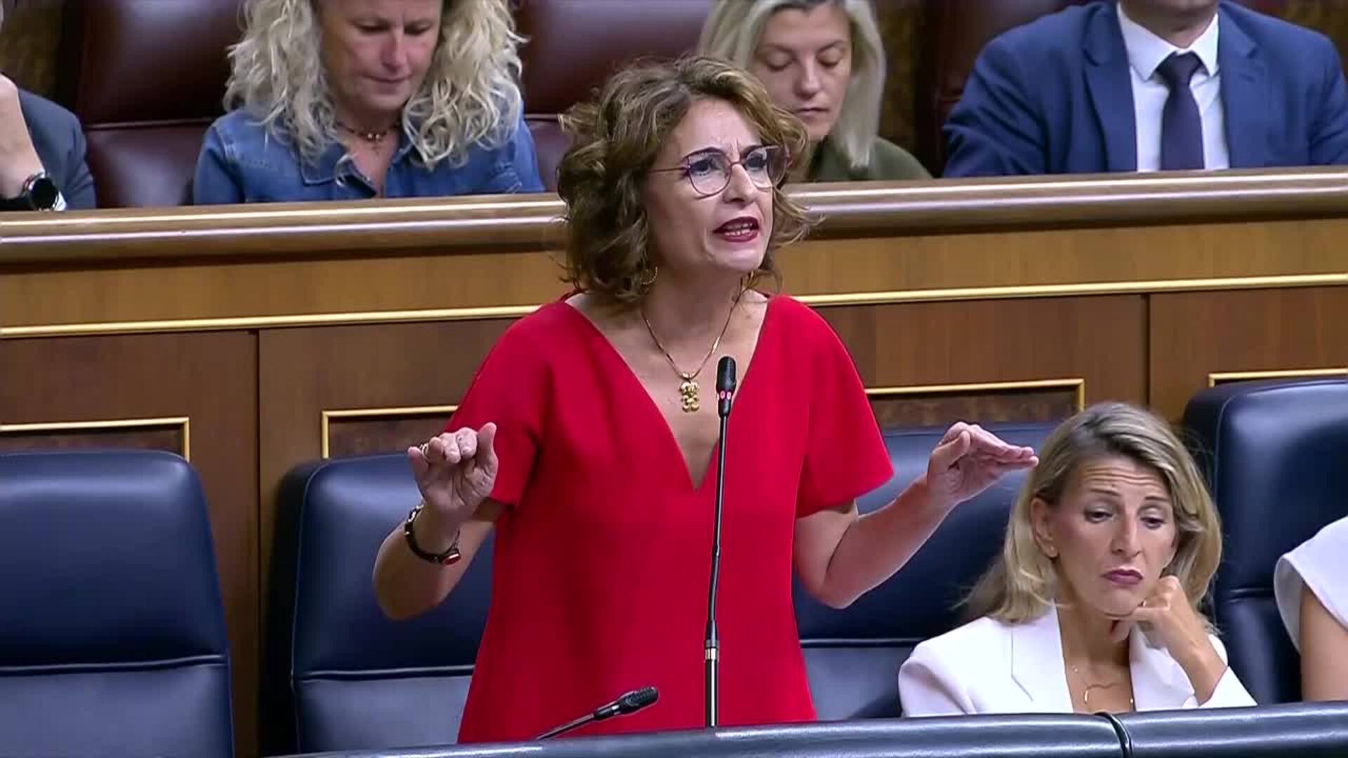 Cruce de reproches entre Gobierno y oposición en la sesión de control al Gobierno