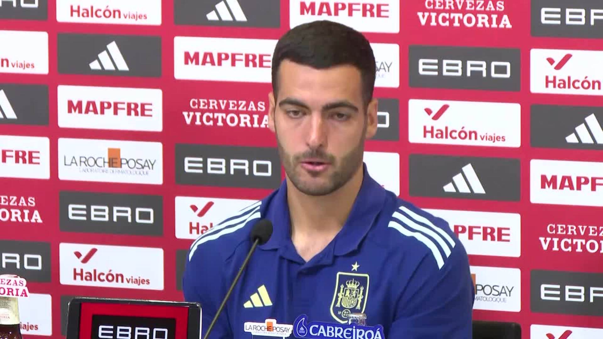 Mikel Merino: "El fútbol es mucho más que jugar los 90 minutos y salir en la foto"