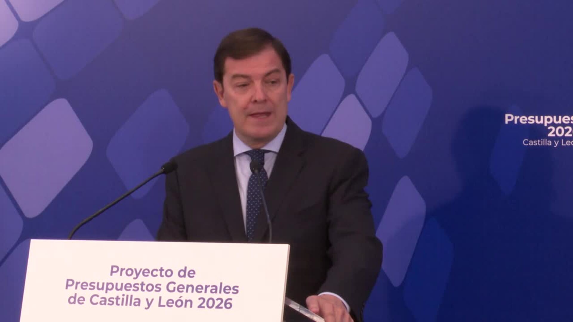 Mañueco cree que en la política se han superado los decibelios tolerables