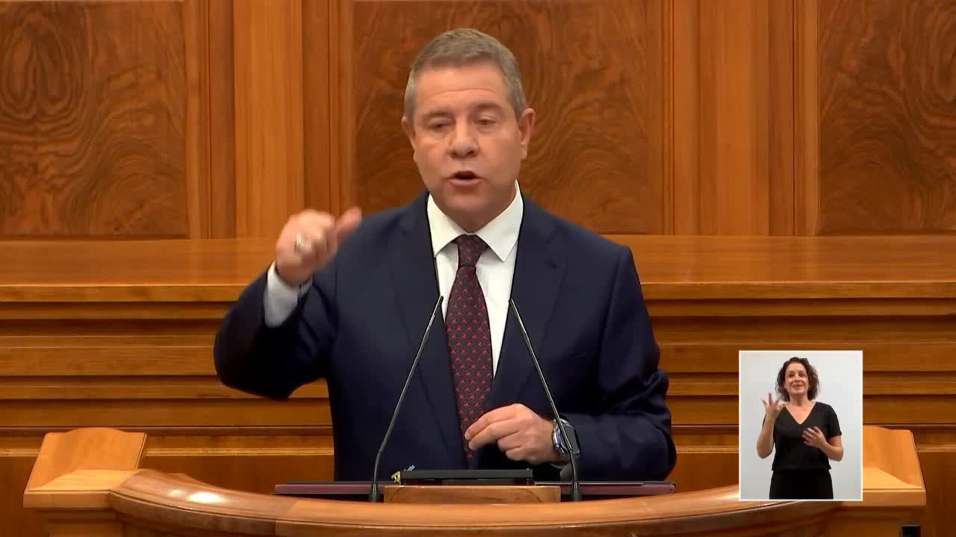 Page critica que Estado lleve "11 años mareando la perdiz" con la financiación