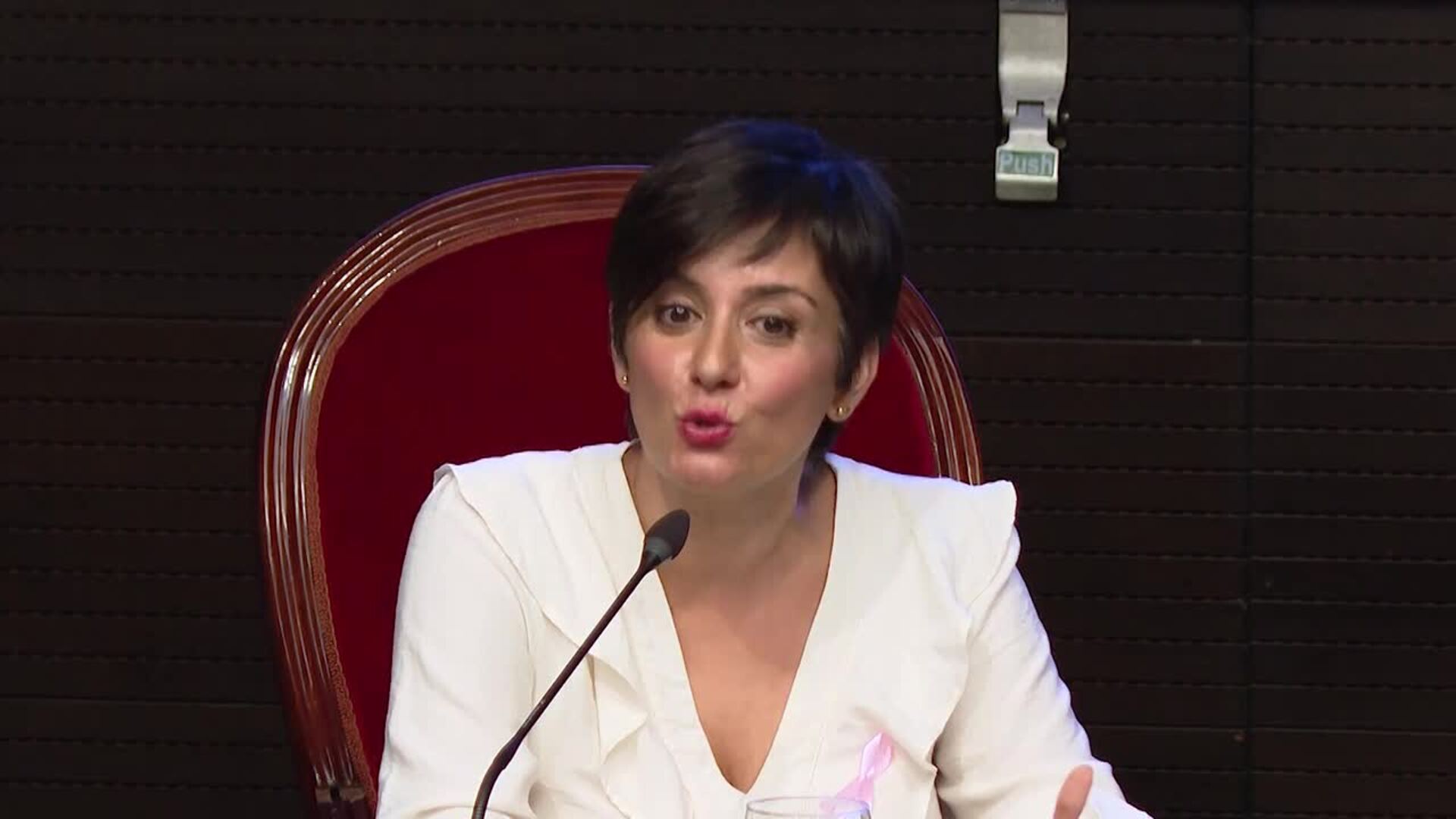 Rodríguez insta a Junta a sumarse al Plan de Vivienda y equipara modelos de Moreno y Ayuso