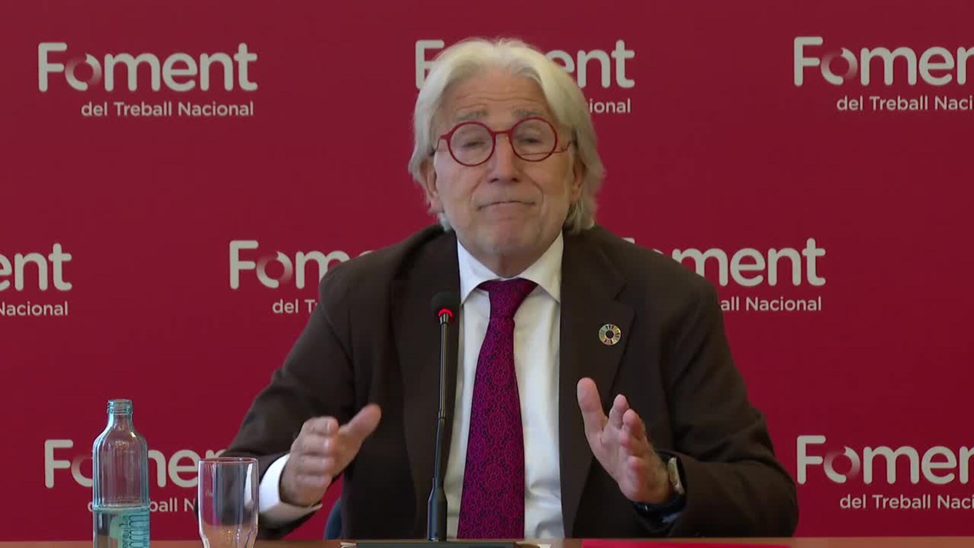 Sánchez Llibre (Foment) alienta al Sabadell a ganar tamaño "para garantizar su independencia"