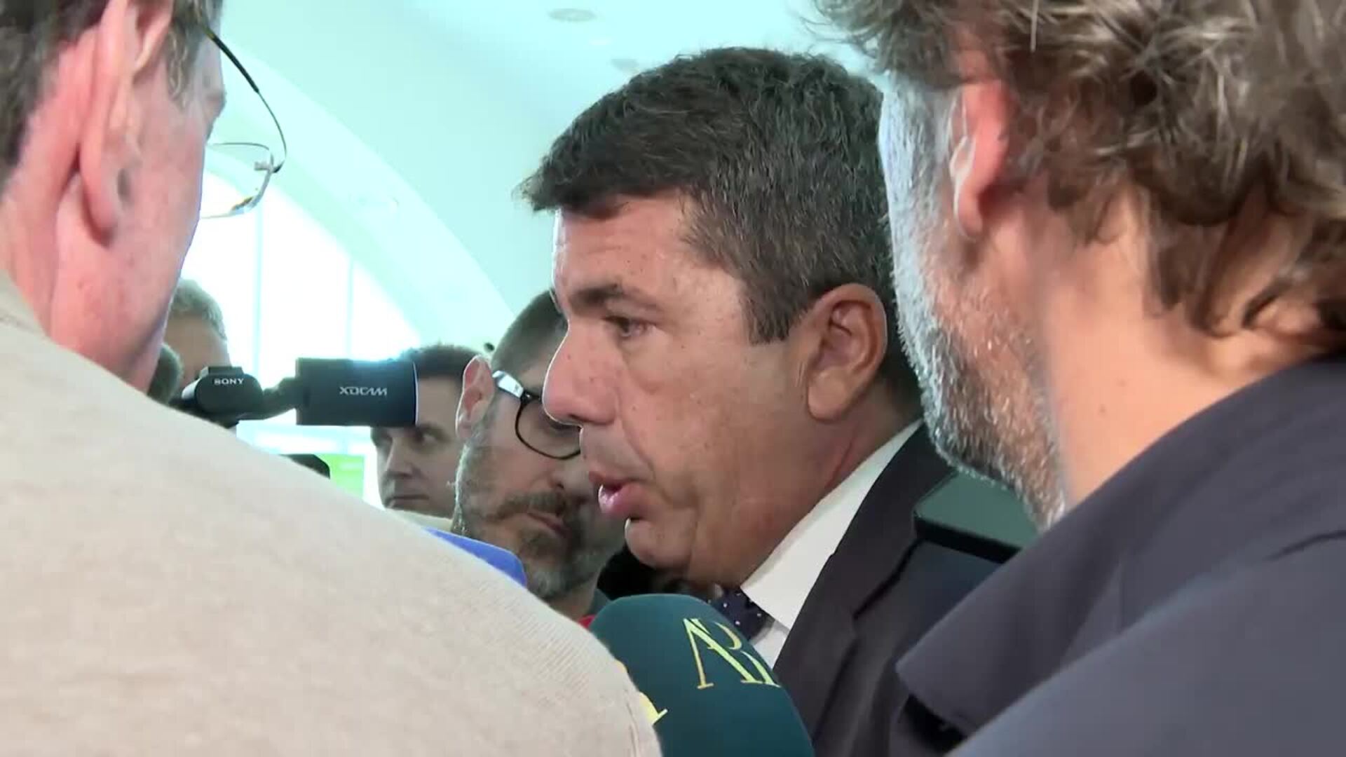 Mazón emplaza a una "reflexión más profunda" sobre el funeral de estado: "Me hago cargo"