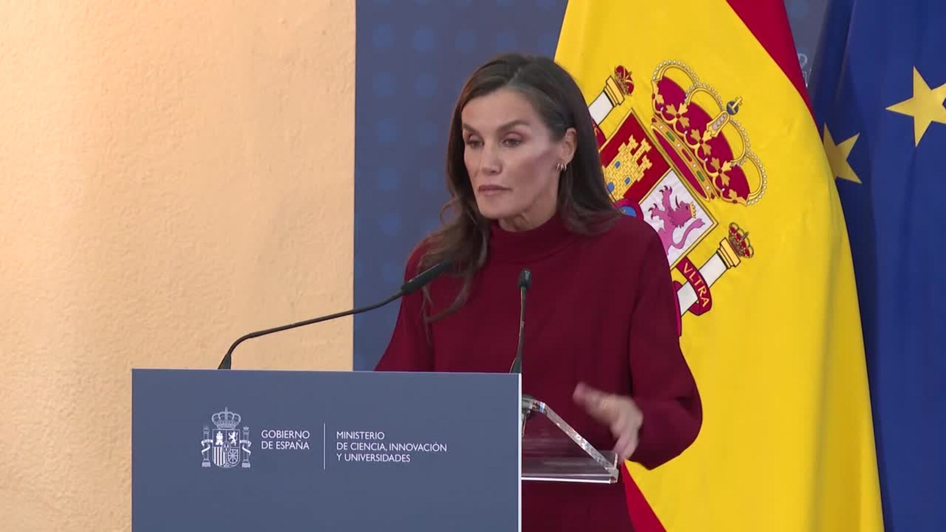 Letizia defiende que la IA "puede ser muy útil" pero "la inteligencia humana es irreemplazable"