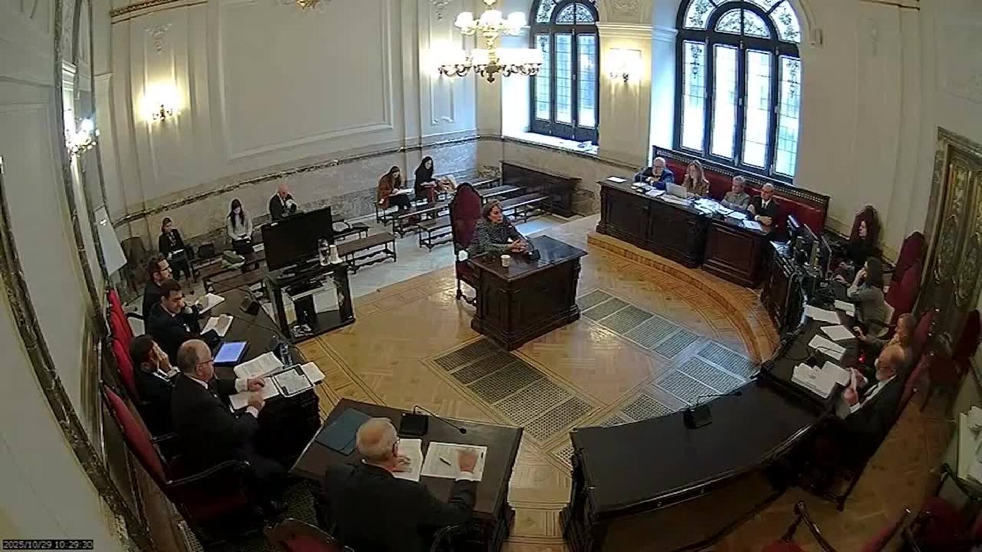 Trabajadora del PSOE sobre el dinero que entregaba en Ferraz: "No me gusta tenerlo en el cajón"