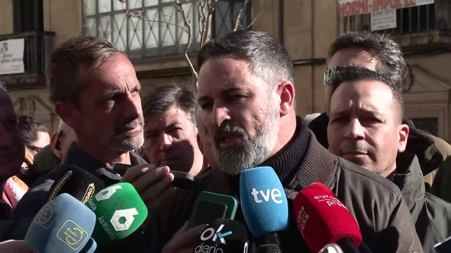 Abascal dice que Vox pondrá sobre la mesa un "cambio de rumbo" para acuerdos con PP Extremadura