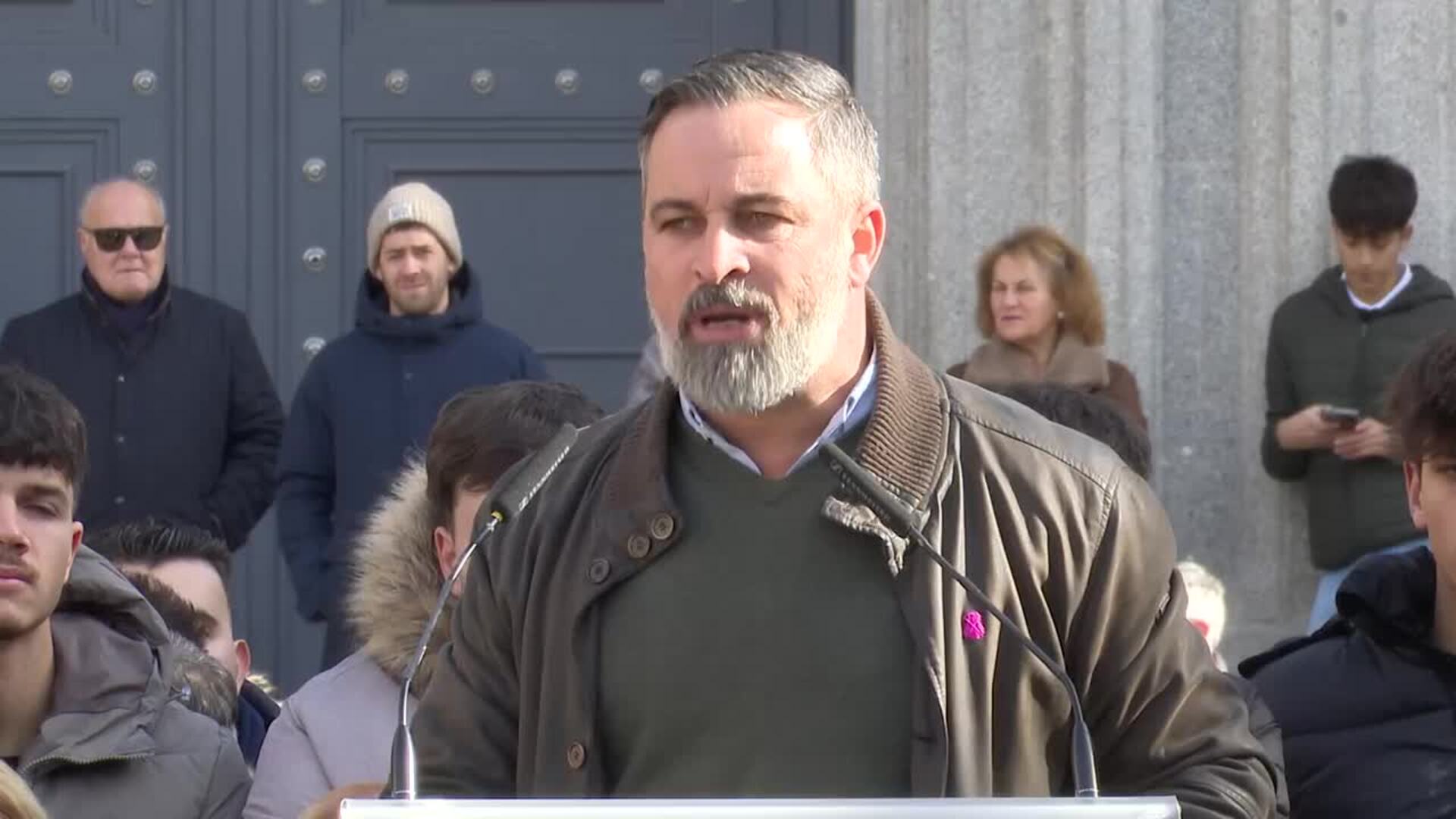 Abascal exige al PP el fin de la "estafa"