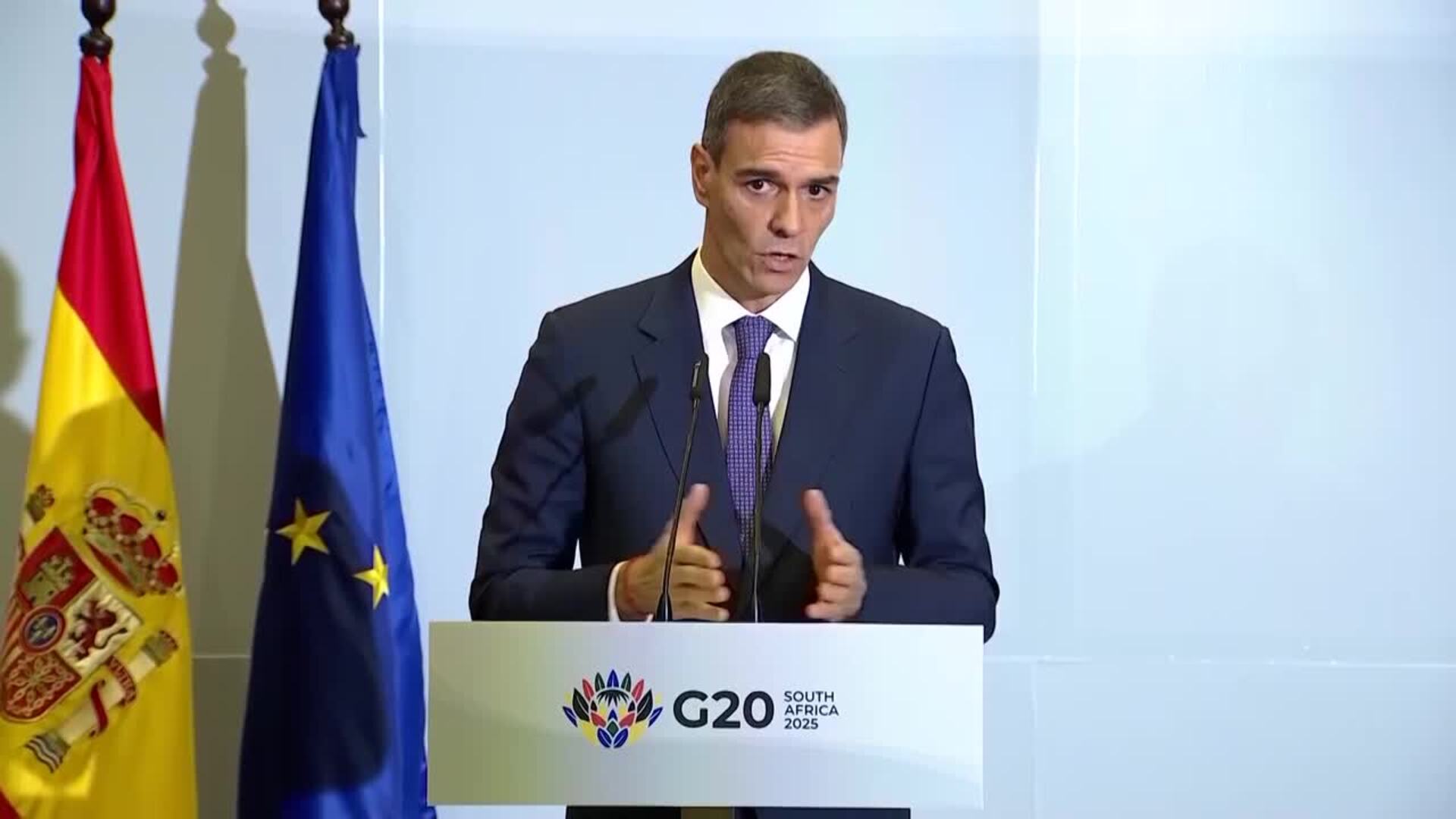 Sánchez muestra su "discrepancia" con la condena al fiscal y avisa que debe pronunciarse el TC