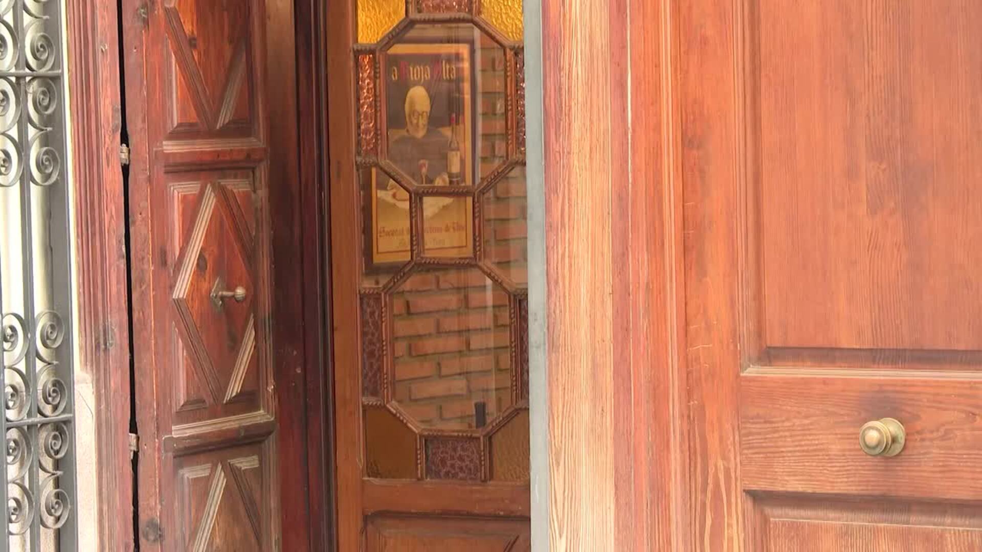 Dueño del Ventorro entrega la factura, fotos y el plano del reservado donde comió Mazón el 29O