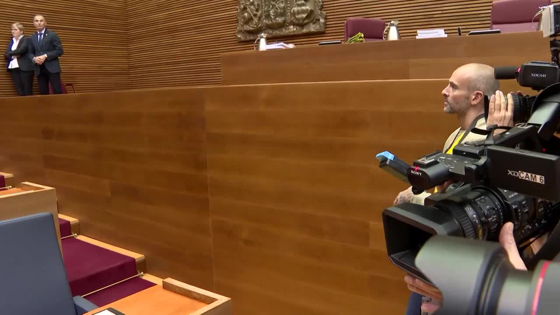 Pérez Llorca, investido presidente de la Generalitat Valenciana con 40 votos del PP y 13 de Vox