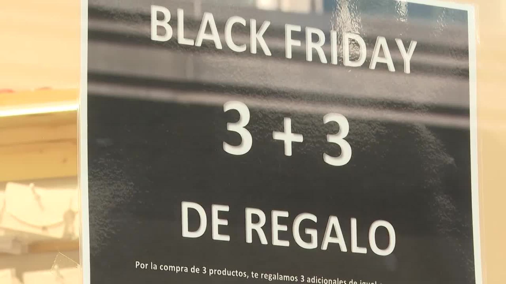 Consumo multa con 350.000 euros a 7 empresas por falsas rebajas durante 'Black Friday' de 2023