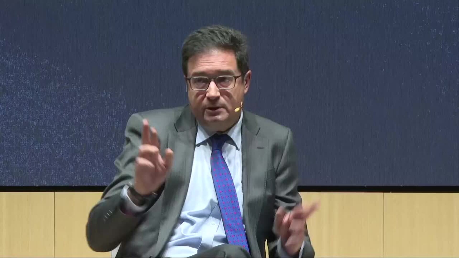 López muestra "tranquilidad" ante los casos que rodean al PSOE