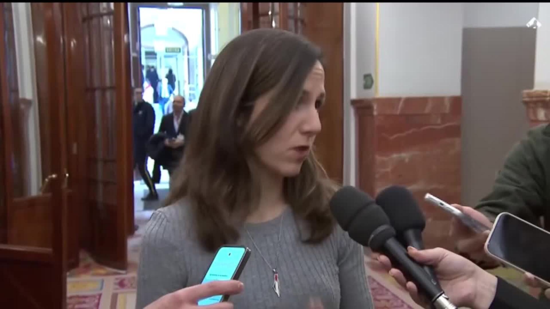 Podemos afirma que el "incendio" de la corrupción "arrasa" al PSOE