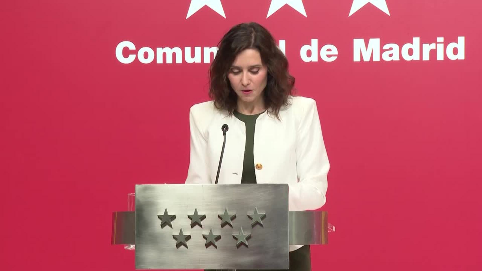 Ayuso exige a Zapatero que "dé cuenta" de sus gestiones