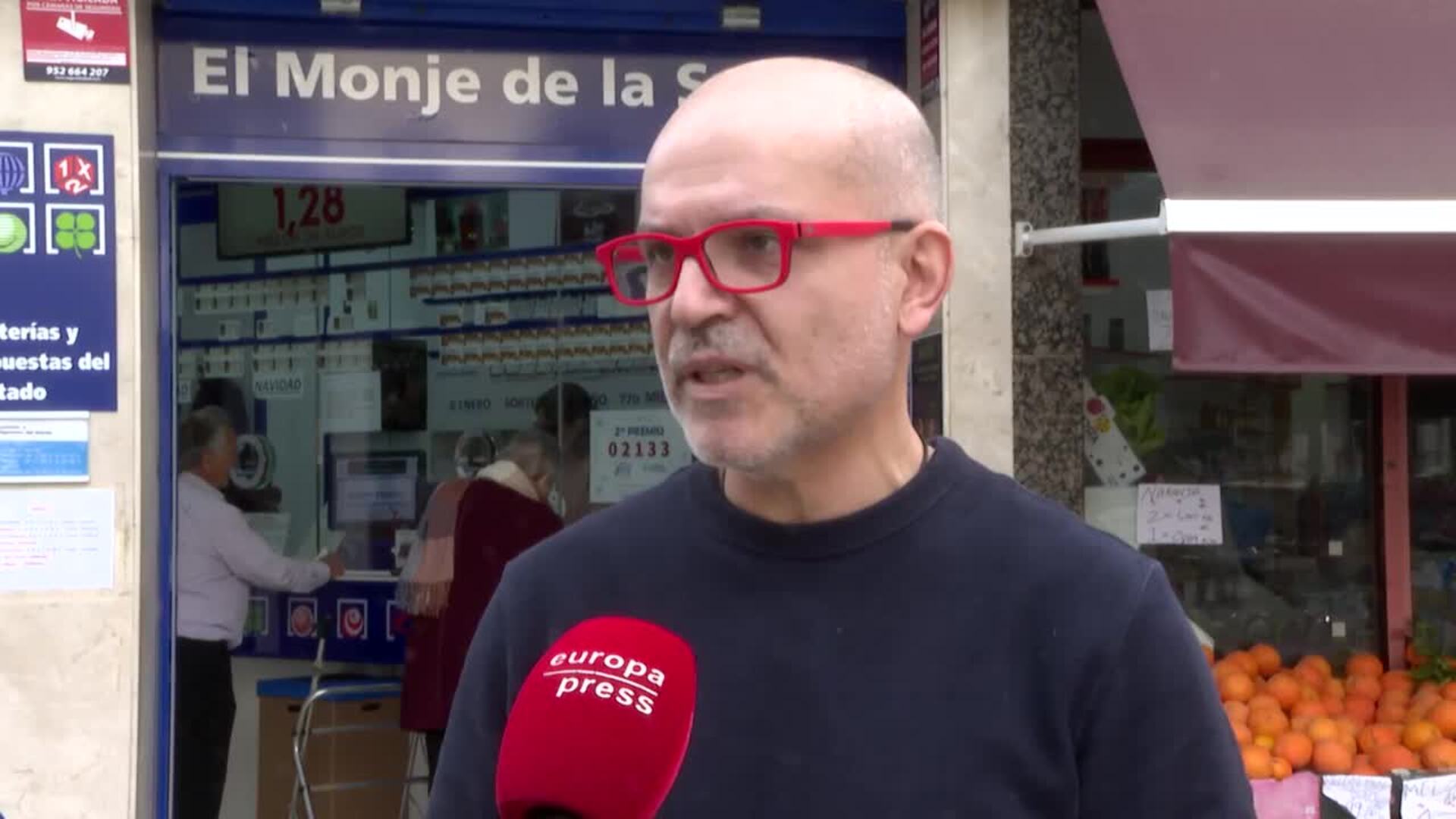 Se venden "prácticamente todos" los números en las Administraciones de Lotería