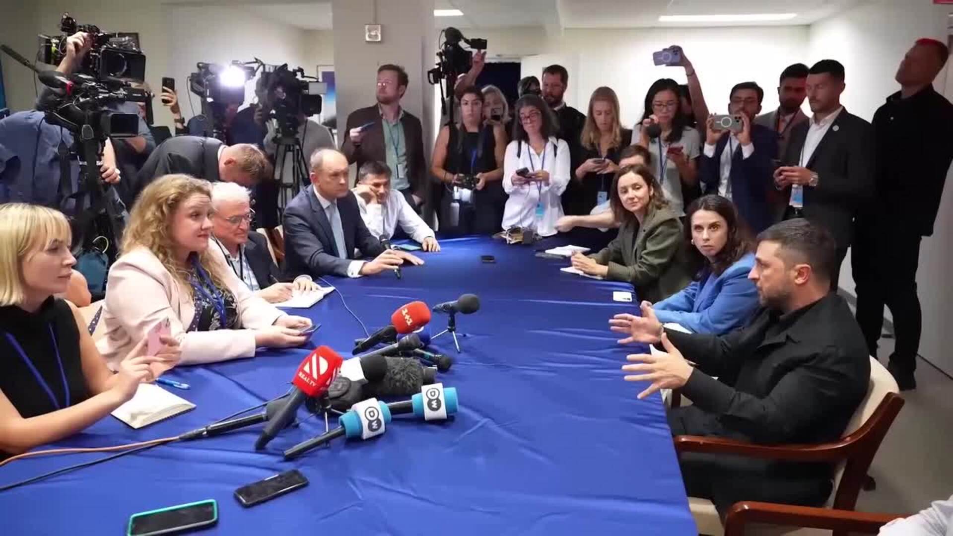 Zelenski revela los detalles del borrador del plan de paz y abre la puerta a retirar sus tropas