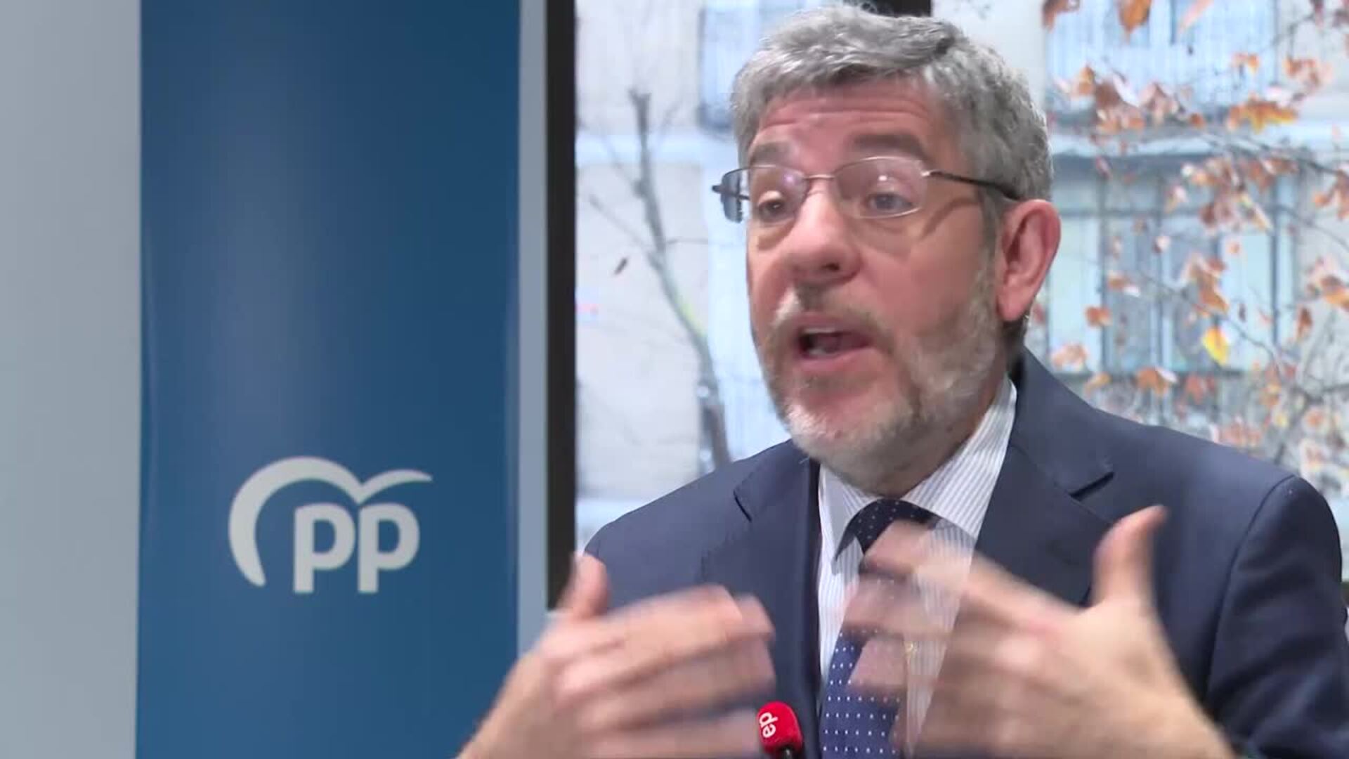 Alberto Nadal ve "casi una obligación" que Vox colabore con Guardiola