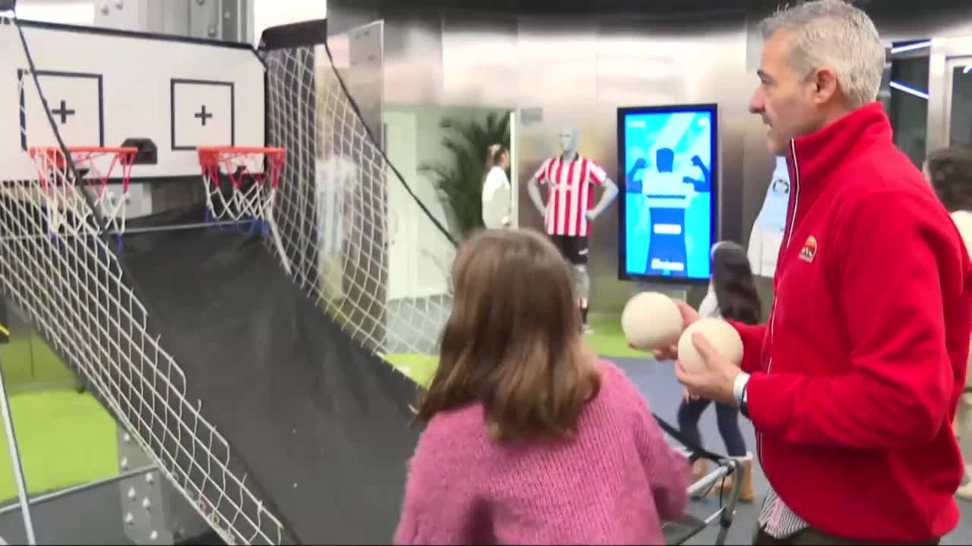 El "kilómetro cero" de la Navidad del espacio Movistar se consolida como un plan de Navidad