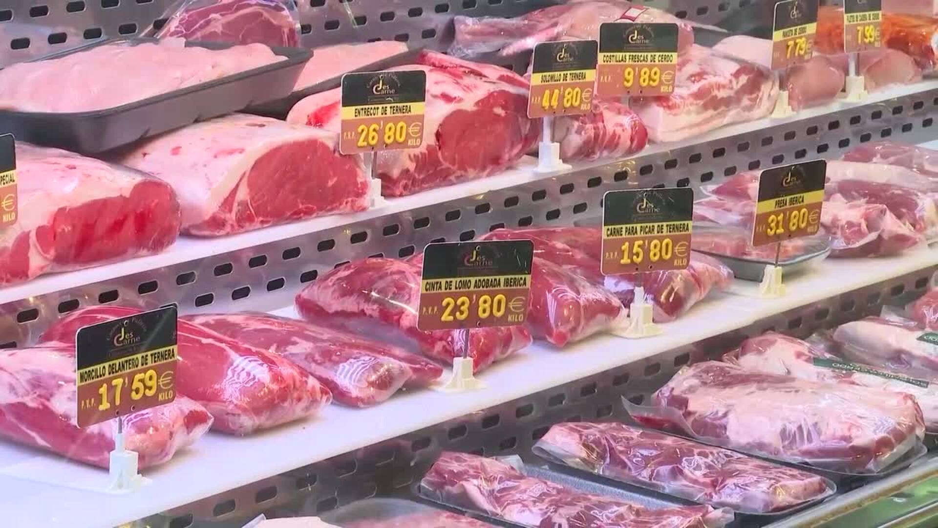 Ciudadanos notan la subida de precios en el pescado en este 31 de diciembre