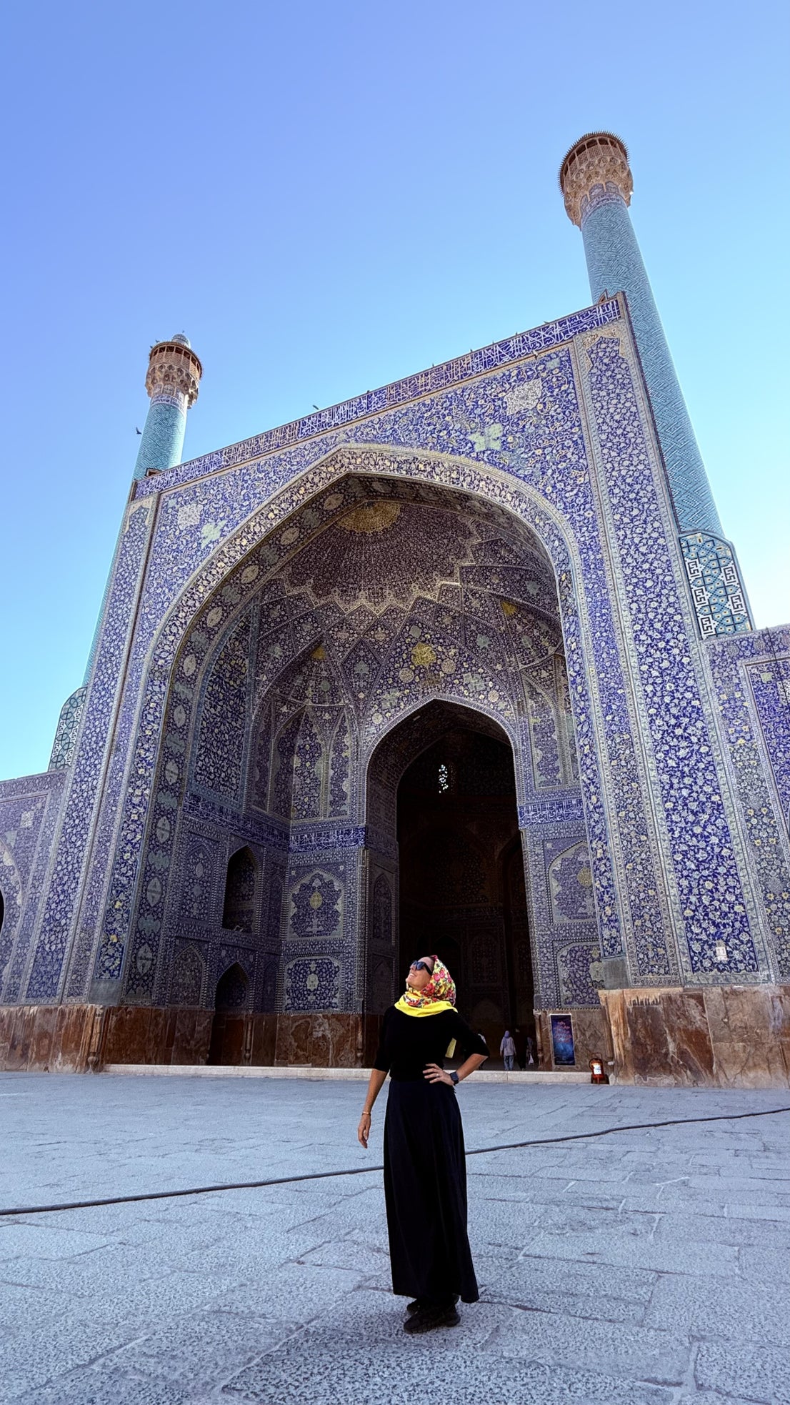 Malú en Irán, en la Mezquita del Shah, Isfahán, también conocida como Mezquita del Imán o Jame Abbasi y que es Patrimonio Mundial de la Unesco.