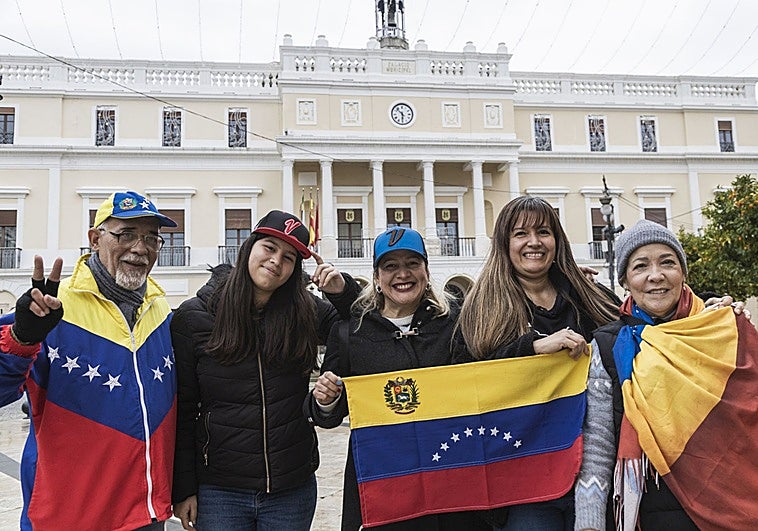 Venezolanos en Extremadura: «Queremos que se reconstruya el país, que haya paz y calma»