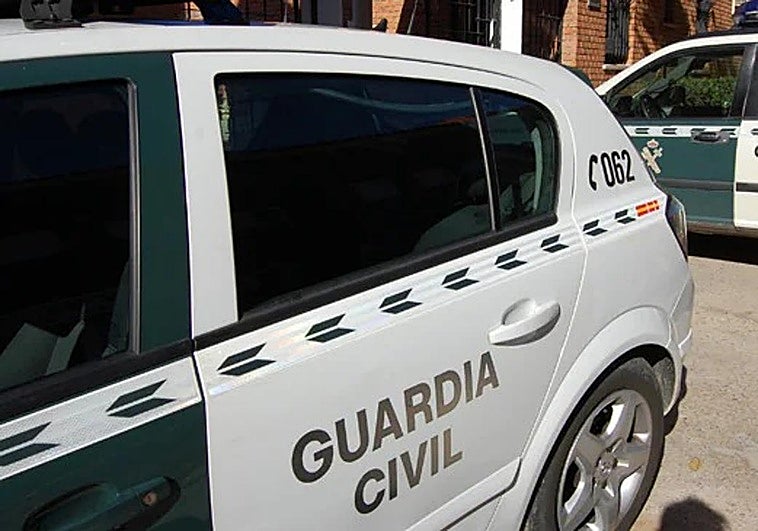 Evacúan en la provincia de Cáceres a una octogenaria de su vivienda tras caer una pared del interior