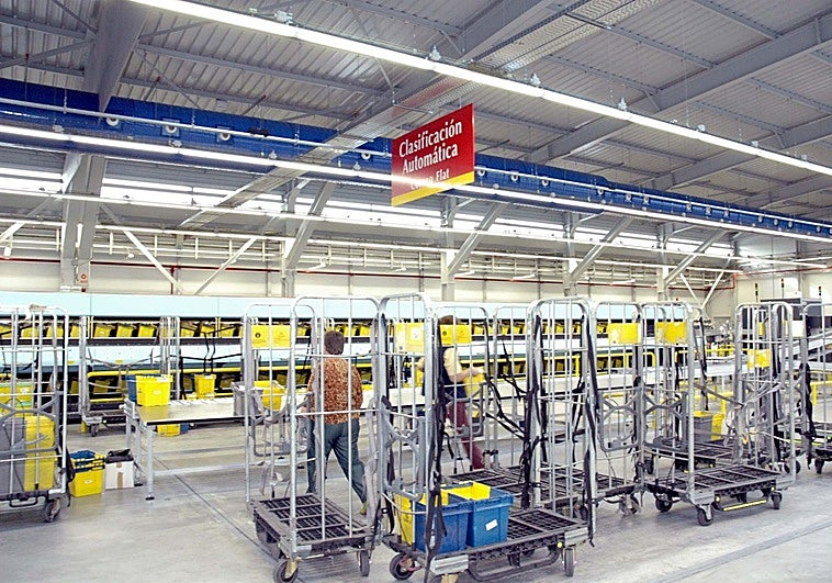 CSIF pide a Correos que solucione el frío que sufren los trabajadores del Centro del Prado