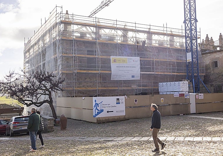 La nueva fachada del Museo de Cáceres estará lista en febrero