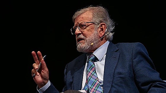 Ibarra advierte que votará al PSOE, pero «tachará de la lista» a los diputados extremeños que apoyen la financiación singular para Cataluña