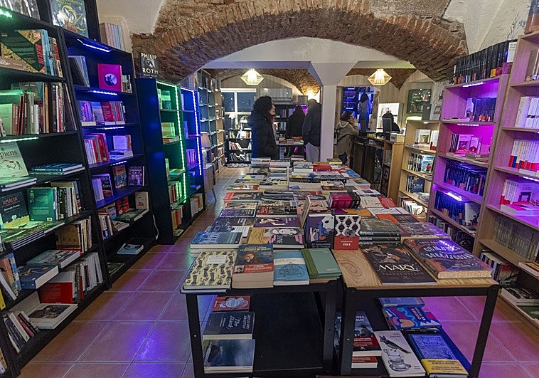 El bono cultural deja atrás su mal inicio y ya lo piden siete de cada diez jóvenes extremeños