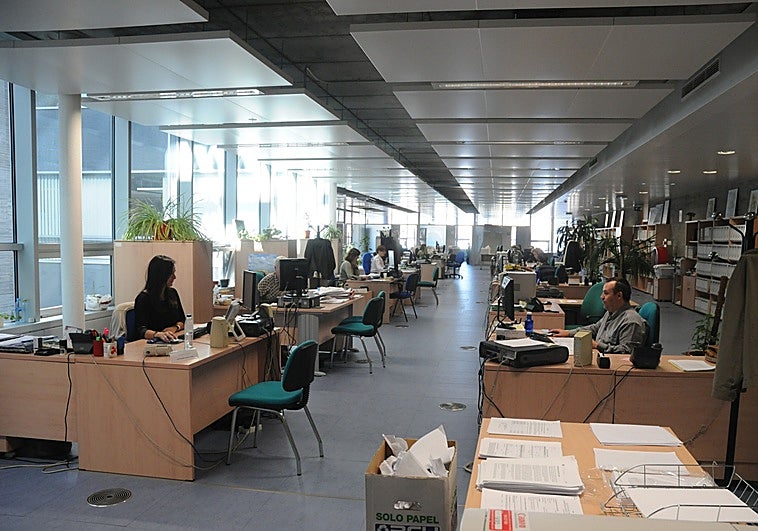 El 25% de la plantilla de trabajadores de la Junta se jubilará en cuatro años