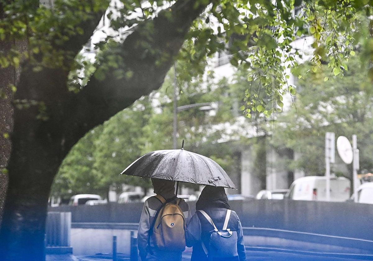 El paso de nuevas borrascas obliga a activar la alerta por lluvias en Extremadura este martes