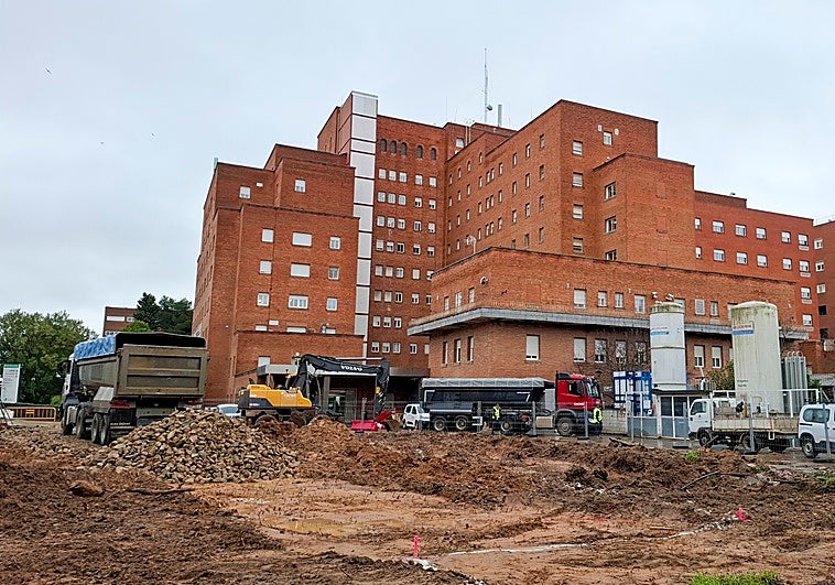 Empiezan las obras para trasladar los tanques de oxígeno donde irán los nuevos paritorios