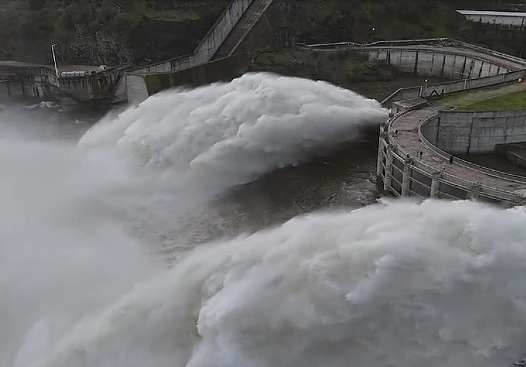 Alqueva, el mayor embalse de Europa, empieza a desembalsar por cuarta vez en su historia
