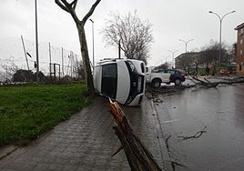 Fotos | Consecuencias del tornado que ha arrasado Plasencia