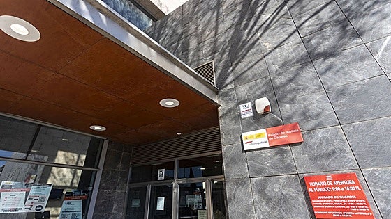 Piden 22 años y medio de prisión por maltratar y violar a su pareja en Cáceres