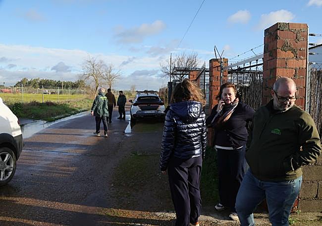 Momento de la evacuación en las casas aisladas de Valdebótoa.