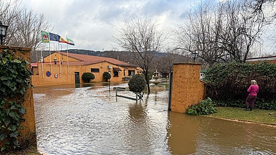 Leonardo a su paso por el norte cacereño: «Hemos pasado miedo, todo se ha inundado»