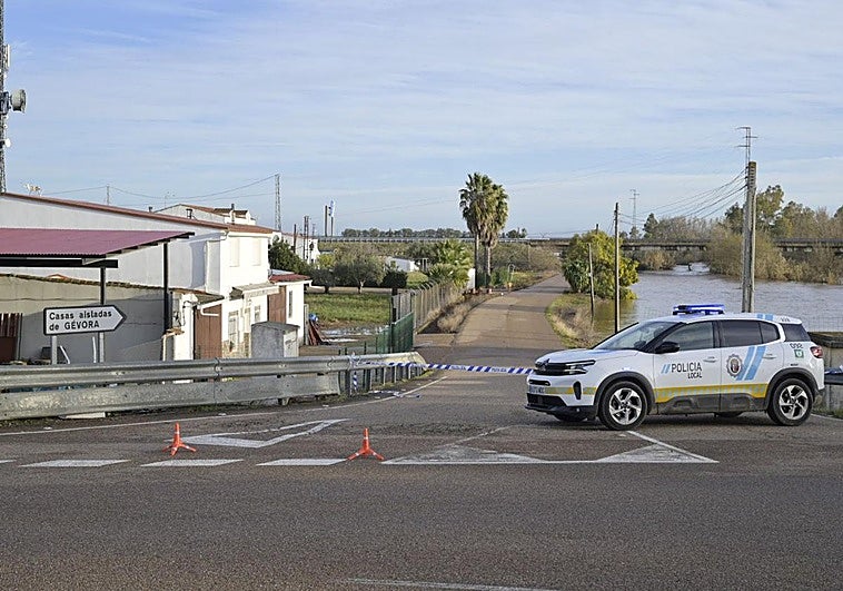 Estas son las carreteras extremeñas que permanecen cortadas por los efectos del temporal