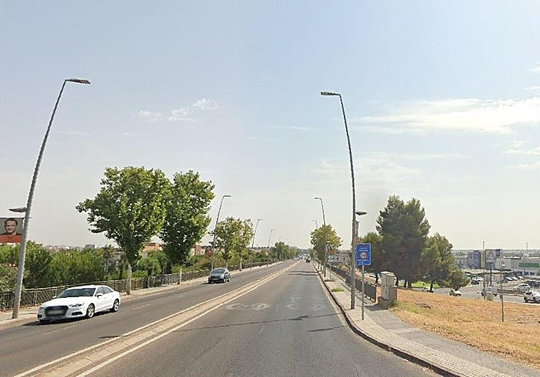 Atropellan a un hombre de 48 años en la avenida Reina Sofía de Mérida