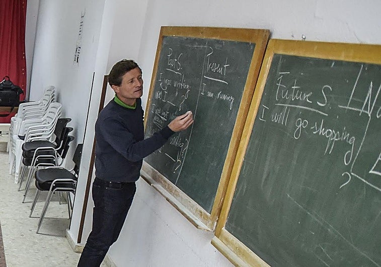 Las familias extremeñas solicitan 1.092 ayudas para estudiar inglés, 400 menos que el curso pasado