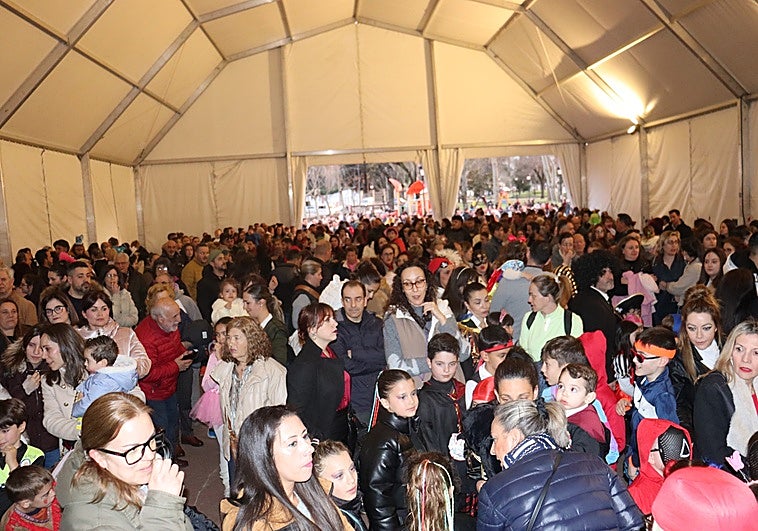 Se suspende el inicio del Carnaval de Plasencia en el parque de La Coronación por la alerta meteorológica