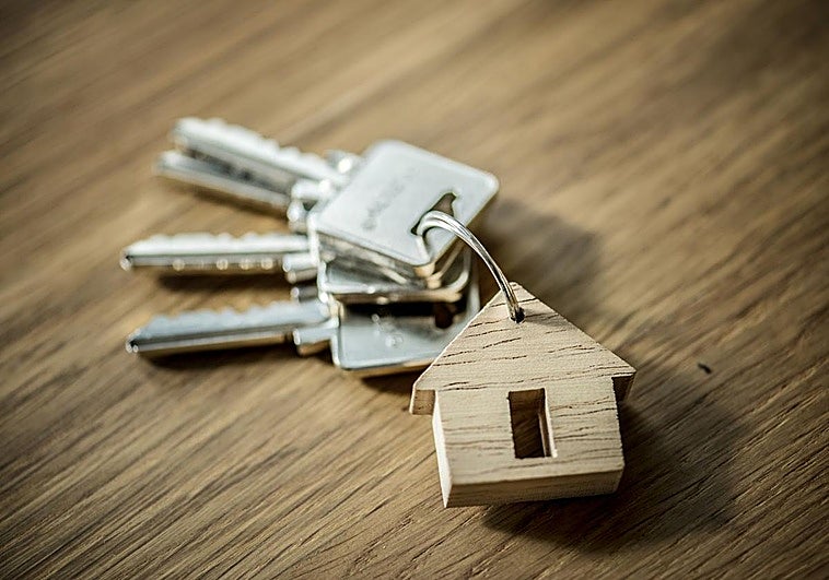 Donar la vivienda a los hijos puede salir gratis en el IRPF si cumples estos requisitos