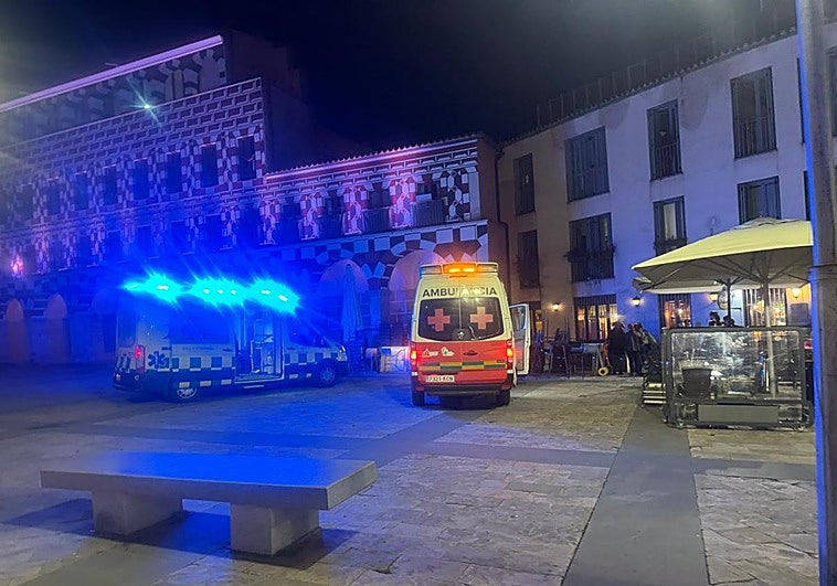 Muere un hombre de 65 años tras sufrir una parada cardiorrespiratoria durante la jornada del sábado del Carnaval de Badajoz